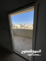  7 شقق للايجار