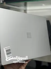  4 Microsoft surface book core i7 10th Gen