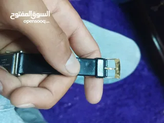  2 ساعة شغاله بحاجة  إلى بطاريات
