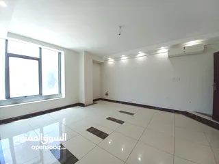  6 شقة غير مفروشة للايجار في ام اذينة  ( Property 33614 ) سنوي فقط