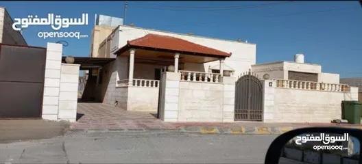  1 بيت مستقل للبيع