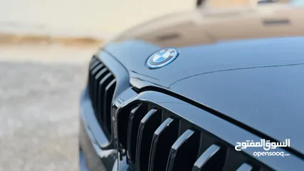  7 BMW 530e 2023