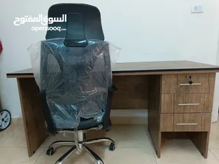  8 مكتب خشب مع كرسي