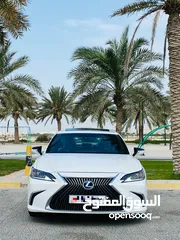  1 LEXUS ES 300H 2020