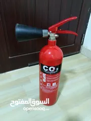  1 , طفايات حريق نوع   co2 Fire extinguisher 2kg