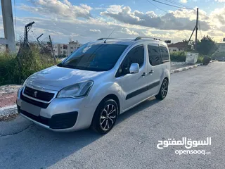  5 خالد ابوبكر