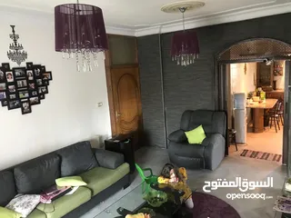  6 شقة مميزة 3 غرف نوم مفروشة بالكامل منطقة مخدومة مع اطلالة رائعة في اجمل مناطق تلاع العلي خلدا
