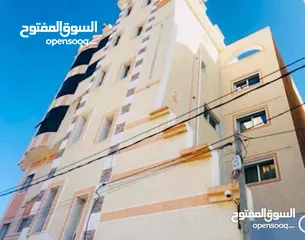  1 عمارة خمس طوابق بأطلاله على شاطئ البحر بثلاث جهات