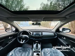  8 KIA SPORTAGE 2015 MODEL FULL OPTIOIN MODEL WITH PANORAMIC SUNROOF AND WELL-MAINATIANED CAR