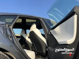  24 Tesla Model S 2021 Long range Plus