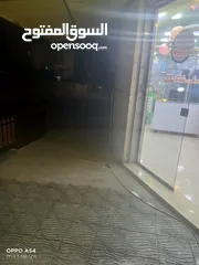  2 محل عصائر وكوكتيل وافل وكريب وبوظه عربيه وكيك للبيع