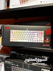  11 Ps4. PlayStation. Ps4 slim. Ps4 fat. بلايستيشن للبيع. بلايستيشن 4. بلايستيشن.  الاجهزه بحاله الوكاله
