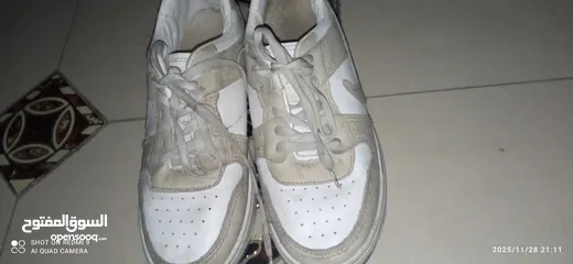  2 بوت من شركة نايكي نمرة 38