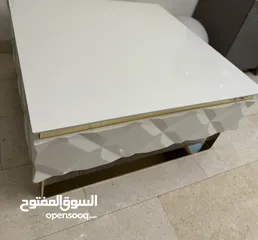  4 Couch table used