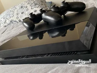  1 ps4 1tb شبه جديد