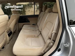  10 تويوتا لاند كروزر (GXR 2015 (V8 وارد صيانة الشركة ( طلب خاص 60th) مالك واحد بحالة الوكالة