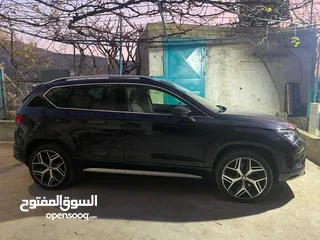  3 سيات اتيكاfr