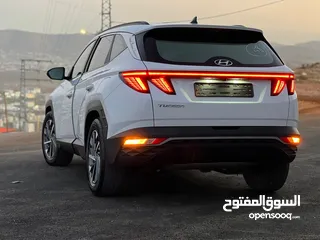  7 هوانداي توسان هايبرد