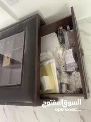  4 طاولة خشب زان مع وحدات تخزين