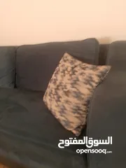  1 طقم كنب تفصيل للبيع بسعر مغري للجادين فقط