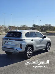  4 Suzuki Grand Vitara 2024