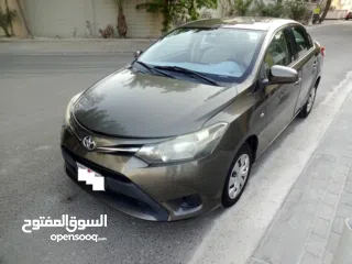  1 Toyota Yaris 1.3 L 2017 Brown Well Maintained Urgent Sale Expat Leaving Bahrain