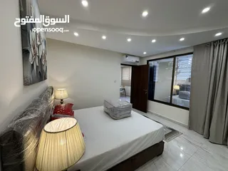  5 شقة فاخرة غرفة وصالة قرب صويفية ڤيلج  250 دينار اسبوعي و750 شهري