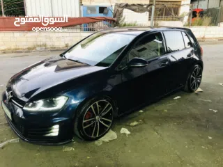  3 جولف ترخيص 2015 نظيفة لون مميز مع تامين طويل