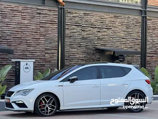  2 سعر مغري جداً !  Seat Leon FR إضافات كاملة بانوراما