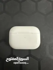  3 AirPods Pro الجيل الاول