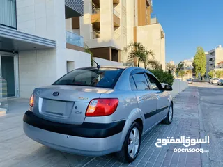  3 كيا جولد برايد ماتور 1600 فل اوتماتك  بحالة الشركة سيارة يد اولى وفحص نخب النخب الله يبارك ..