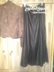  19 فستان اسود واحمر طويل مع جاكيت قصير احمر بأكمام طويلة جديد غير مستعمل ماركة H&M مقاس L بلبس 40 و42