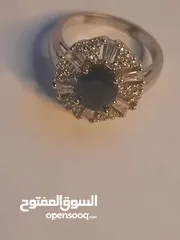  10 خاتم ستاتي ياقوت ازرق مع حواف الماس + فضه925