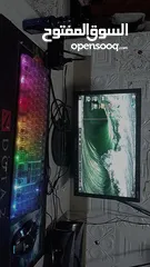  1 كمبيوتر للبيع مستعجل او للبدل ع ايفون وقابل للتفاوض ................................................