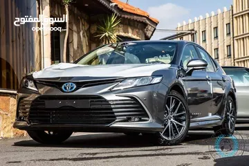  3 كامري Toyota  2023 عداد زيرو فاخرة