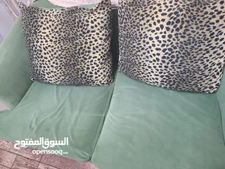  1 طقم كنب للبيع