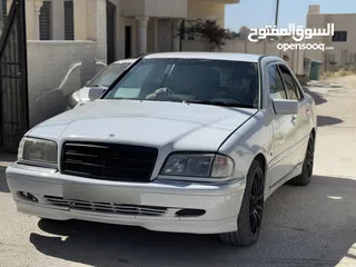  6 مرسيدس W202 / C220 بسعر مناسب