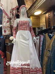  4 ثوب حنة بنمط فستان مميز تطريز يدوي شامل معاصم و حزام مطرز و طرحة طويلة مطرزة مع ليرات ذهبية