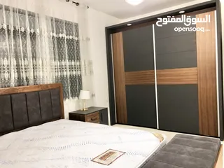  8 مع العفش الشارع الرئيسي