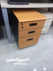  17 For sale Used office furniture item