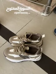  2 حذاء لبسة واحدة فقط للبيع