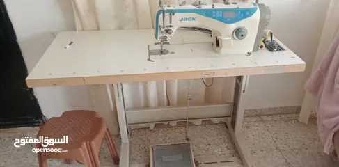  1 ماكينة حبكة وماكينة درزة وماكينة مقص سيريت