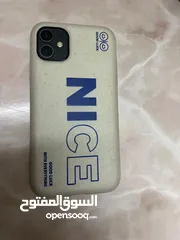  4 ايفون 11 للبيع او للبدل على ايفون فقط
