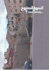  1 من المالك مباشرة أرض على شارعين  للبيع بمنطقة مأهولة تصلح لمشروع سكني او لبناء فيلا او عمارة سكنية