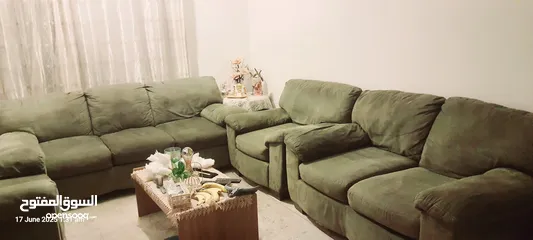  1 طقم كنب للبيع ماركة Ashly