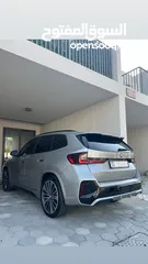  6 BMW. iX. Xdrive30