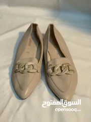  3 حذاء فلات نسائي لون بيجي مريح باللبس