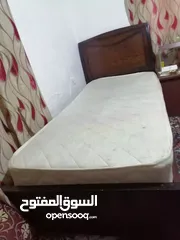  2 تخت مع فرشه للبيع