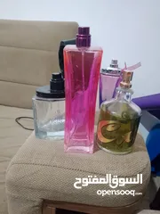  9 زجاجات عطور فارغة 50علبة للبيع بسعر مغري