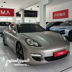  3 Porsche Panamera 2012
